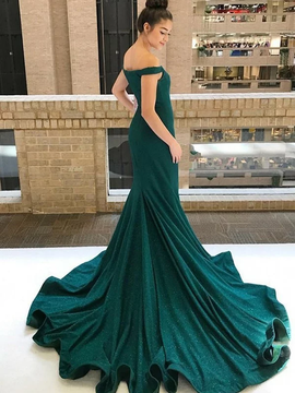 Trumpet/Mermaid Sleeveless Off-the-Shoulder Train Ruffles Sequins Prom Dresses