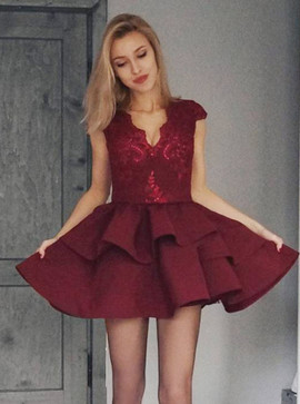 Tiered Dark Red A-Line Scalloped-Edge Homecoming Prom Dress with Lace