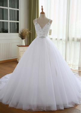 Cheap 2019  Lace Appliques Tulle V-neck Rhinestones Ball Gown Wedding Dress