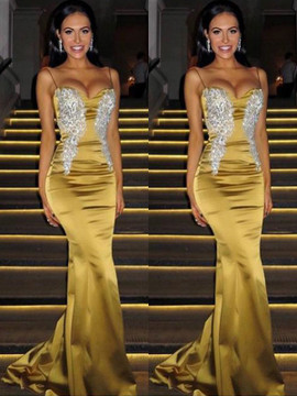 Cheap 2019 Trumpet/Mermaid Gold Spaghetti Straps Beading Satin Prom Dress