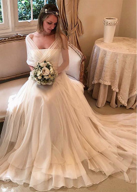 Cheap Ruffles Chiffon V-neck Neckline Beach Wedding Dress