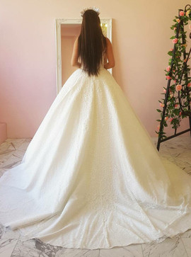 Shop Cheap Ball Gown Square Neck Court Train Wedding Dress with Appliques