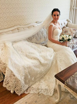 Cheap Backless Mermaid V-Neck Court Train Lace Wedding Dress with Appliques