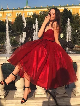 Shop Cheap A-Line  Organza Ruffles Sweetheart Burgundy Tea-Length Homecoming Dress