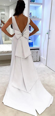 Shop Cheap Satin V-neck Backless Sexy White Mermaid Wedding Dress With Bow Under 150