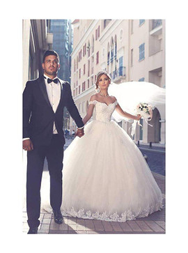 Shop Beautiful Off Shoulder Ball Gown Lace Applique Bridal Wedding Dress From Annakoo