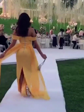 Shop Sexy Unique Off Shoulder Yellow Floor Length Satin Mermaid Evening Prom Dress For 2020 Prom