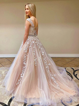 Shop 2020 Unique Design Tulle Appliques Backless A-Line Champagne Prom Dress Under 200