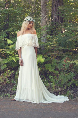 Shop 2020 Sexy Cheap Bohemian Off The Shoulder Boho Beach Wedding Dress