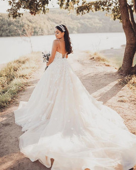 Champagne 3D Flowers Spagehtti Straps Ball Gown Backless Wedding Dress