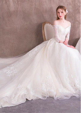 Long Sleeve Tulle Off-the-shoulder Lace Appliques Wedding Dress 