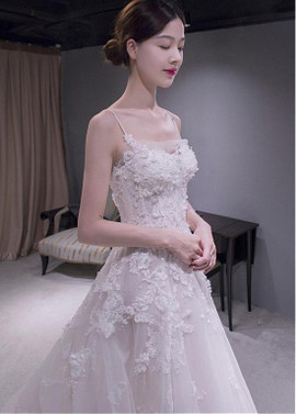 Tulle & Organza Spaghetti Straps Handmade Flower A-line Wedding Dress