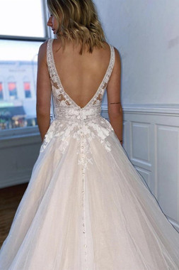 White Beading V Neck Appliques Tulle A Line Elegant Prom Dress
