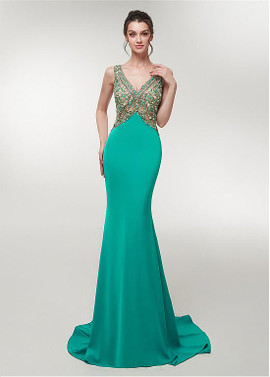 Green Stretch Satin V-neck Long Mermaid Evening Dress With Beadings