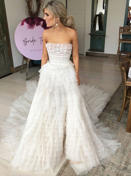 Sexy Tiered Tulle A-Line Strapless Wedding Dress With Belt