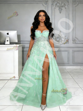 Shop 2026 ANNAKOO Green Tulle Sweetheart Beading A Line Prom Dress With Slit Under 189
 