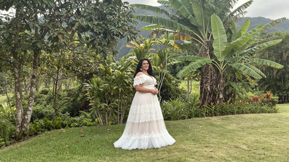 A Curvy Bride’s Guide to Picking the Perfect Lace Dress for Oahu