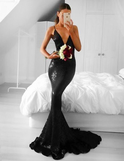 Mermaid V-Neck Sleeveless Long Black Sequin Prom Dress