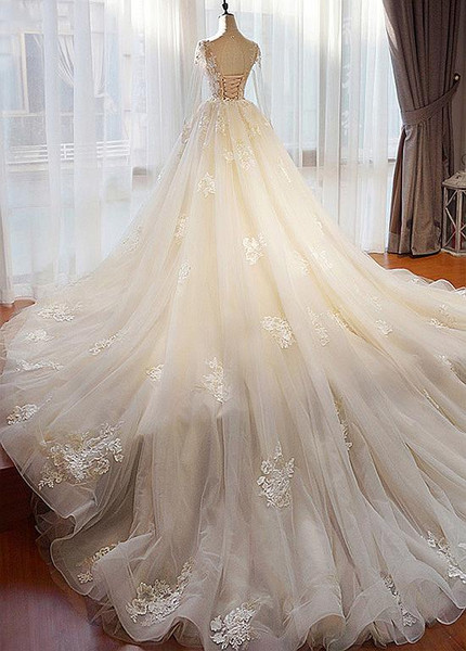 Tulle Jewel Appliques & Detachable Train 2 In 1 Wedding Dresses With Beaded Lace 