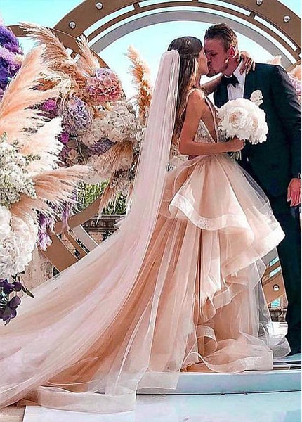 Cheap New Tulle V-neck A-line Wedding Dress With Lace Appliques & Beadings