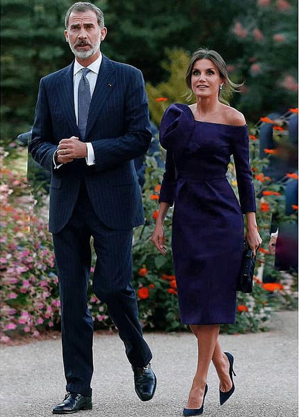 Shop Long Sleeves Navy Blue Flower Satin Off-the-shoulder Sheath/Column Mother Of The Bride Dress under 100