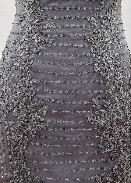 Shop Elegant Tulle Scoop Gray Mermaid Mother Of The Bride Dress With Beadings under 200