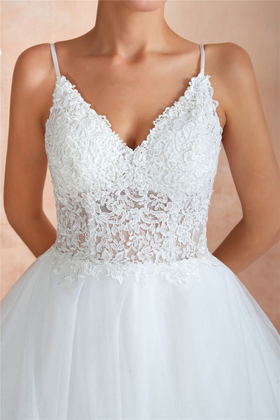 Beautiful Lace-Up Back Flounced Tulle Lace Top Wedding Dress