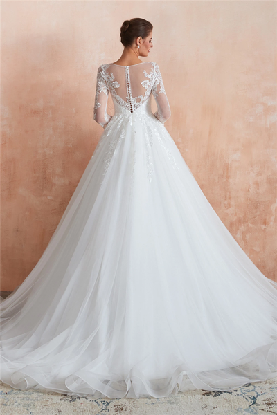 Shop Vintage Long Sleeves Ball Gown 3/4 Sleeves Wedding Dress with Button/Appliques from ANNAKOO