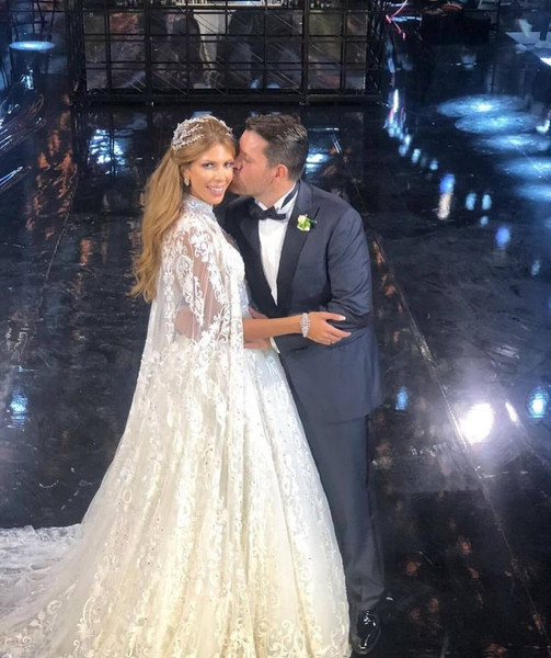 Beautiful 2020 Lace Cape Straps V-neck Beads Appliques A-line Wedding Dress Under 200