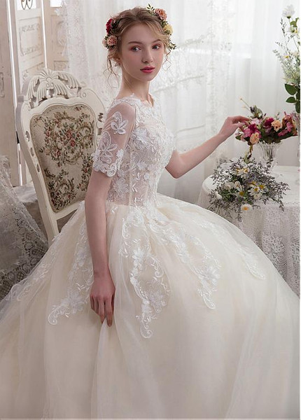 Tulle Bateau 3D Flowers A-line Wedding Dress With Lace Appliques