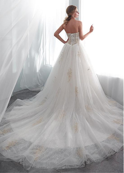 Luxury Sweetheart  Wedding Dress With Beaded Lace Appliques