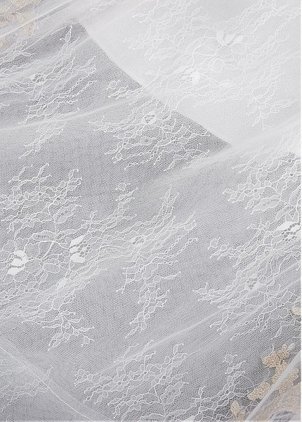 Luxury Sweetheart  Wedding Dress With Beaded Lace Appliques