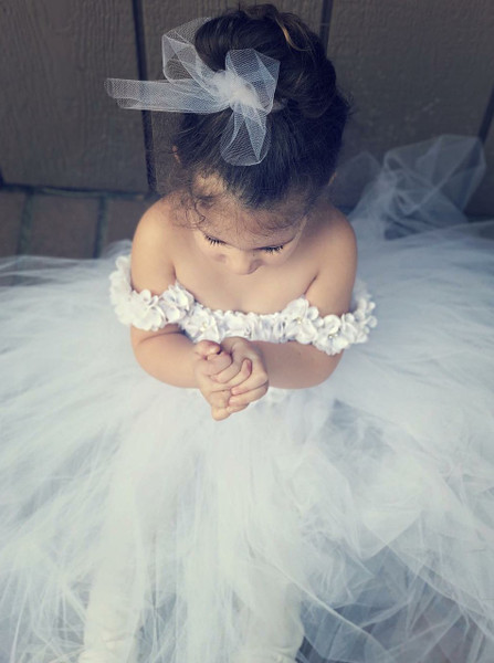 White Tulle  Off-the-Shoulder Flower Girl Dress with Flowers
