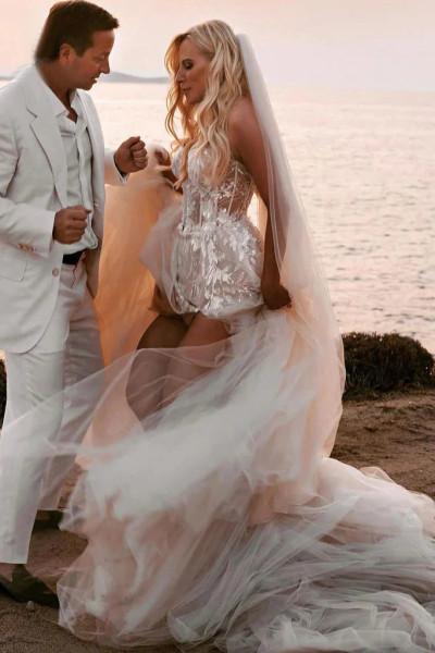 Shop 2023 ANNAKOO Appliques Bohemian A-line Sweetheart Wedding Dress with Slit Under 234