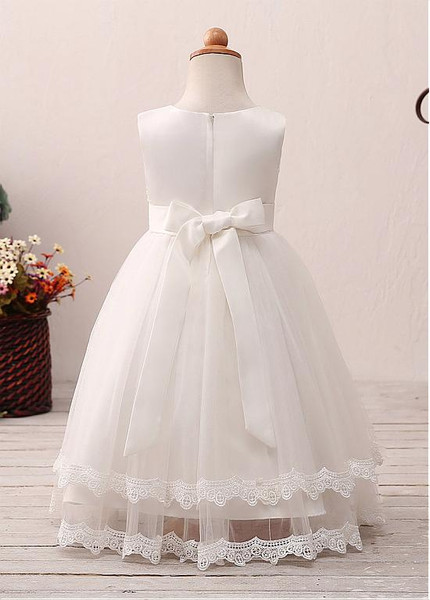 Chic Tulle Jewel Neckline A-line Flower Girl Dress 