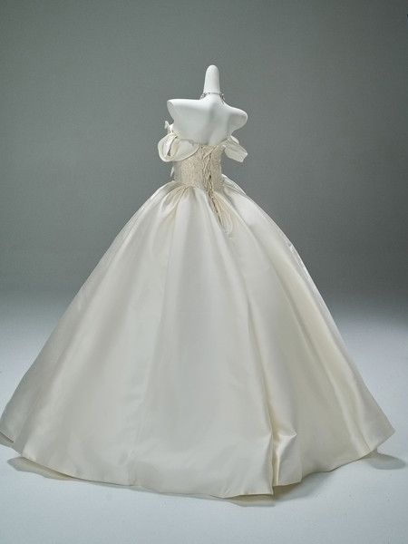 White Off The Shoudler Beading Ball Gown Satin Wedding Dress
