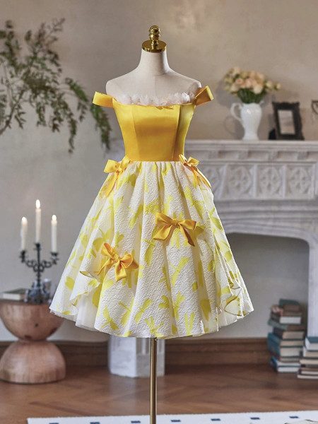 Shop 2023 ANNAKOO Yellow Satin Knee Length Print Homecoming Dress Under 139