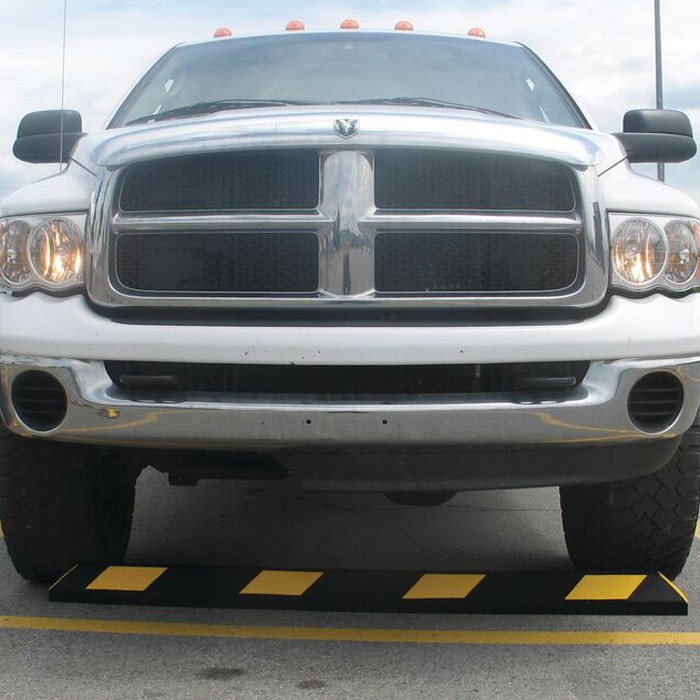 CHECKERS® Park-It® 6' Black/Yellow Parking Curb