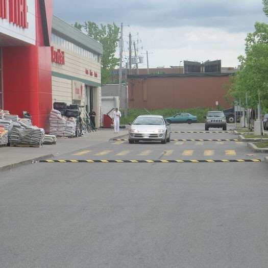 CHECKERS® Easy Rider® 6 ft. Speed Bump – Recycled Rubber – Yellow/Black