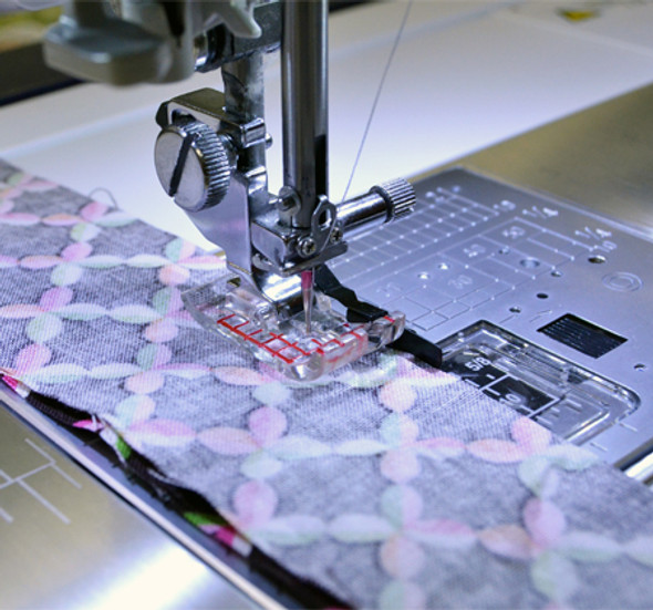 Janome Clear View Foot 1/4" Seam for 9mm Janome Clear View Foot 1/4" Seam for 9mm