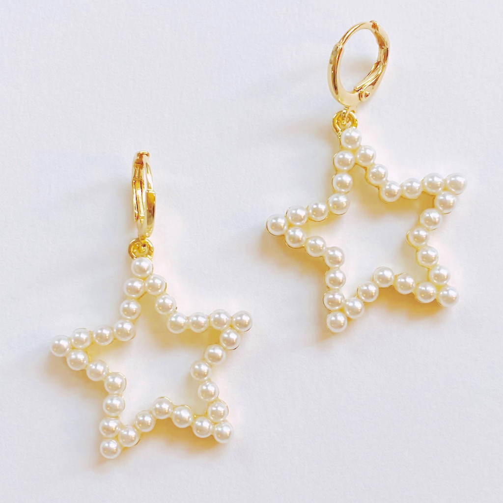 Star-shaped Earrings in Pearl an Elegant Accessory For A Night out