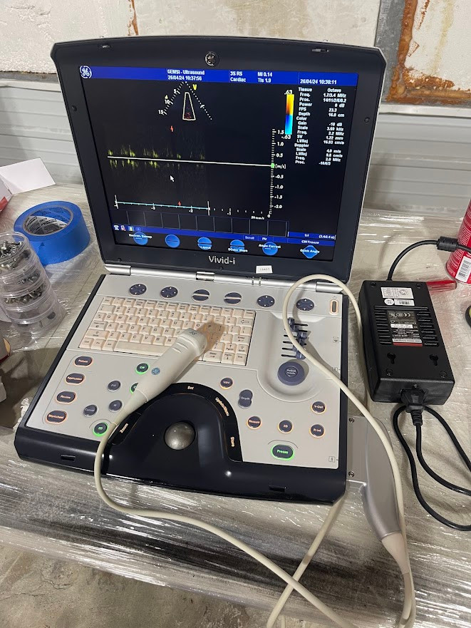 GE Vivid i echocardiograph + 1 cardiac probe