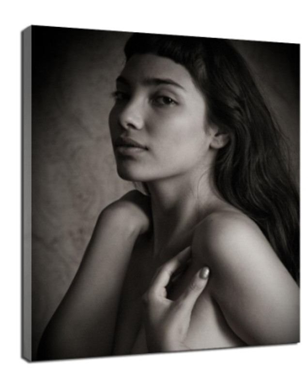 ​Create beautiful indoor portraits without a flash