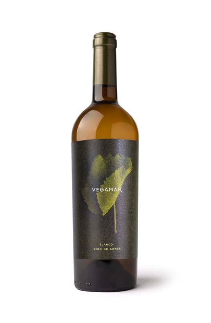 Bodegas Vegamar - Blanco - Wide, with good structure, rich in fruit flavor and a fresh
balanced acidity.