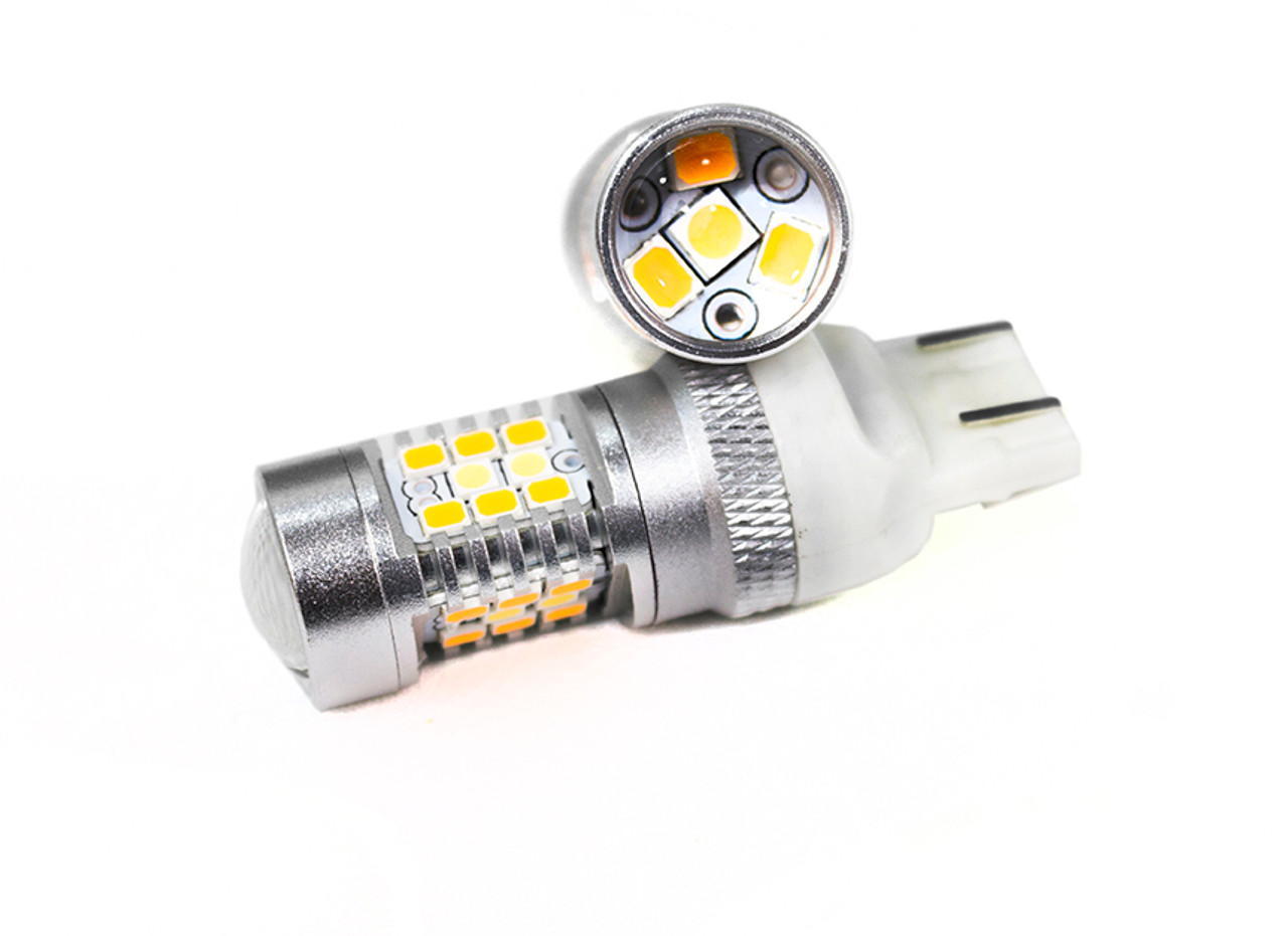 High-Powered 7443 White / Yellow LED Dual-Color Switchback Auto Bulbs Pair Race Sport Lighting