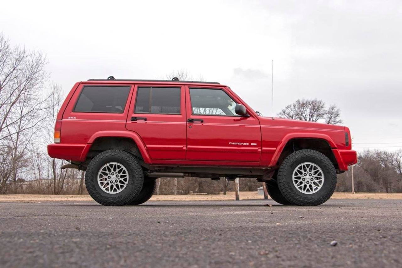 Jeep Cherokee XJ 3 Inch Series II Suspension Lift Kit W/V2 Shocks Add-A-Leaf For 84-01 Jeep Cherokee XJ Rough Country