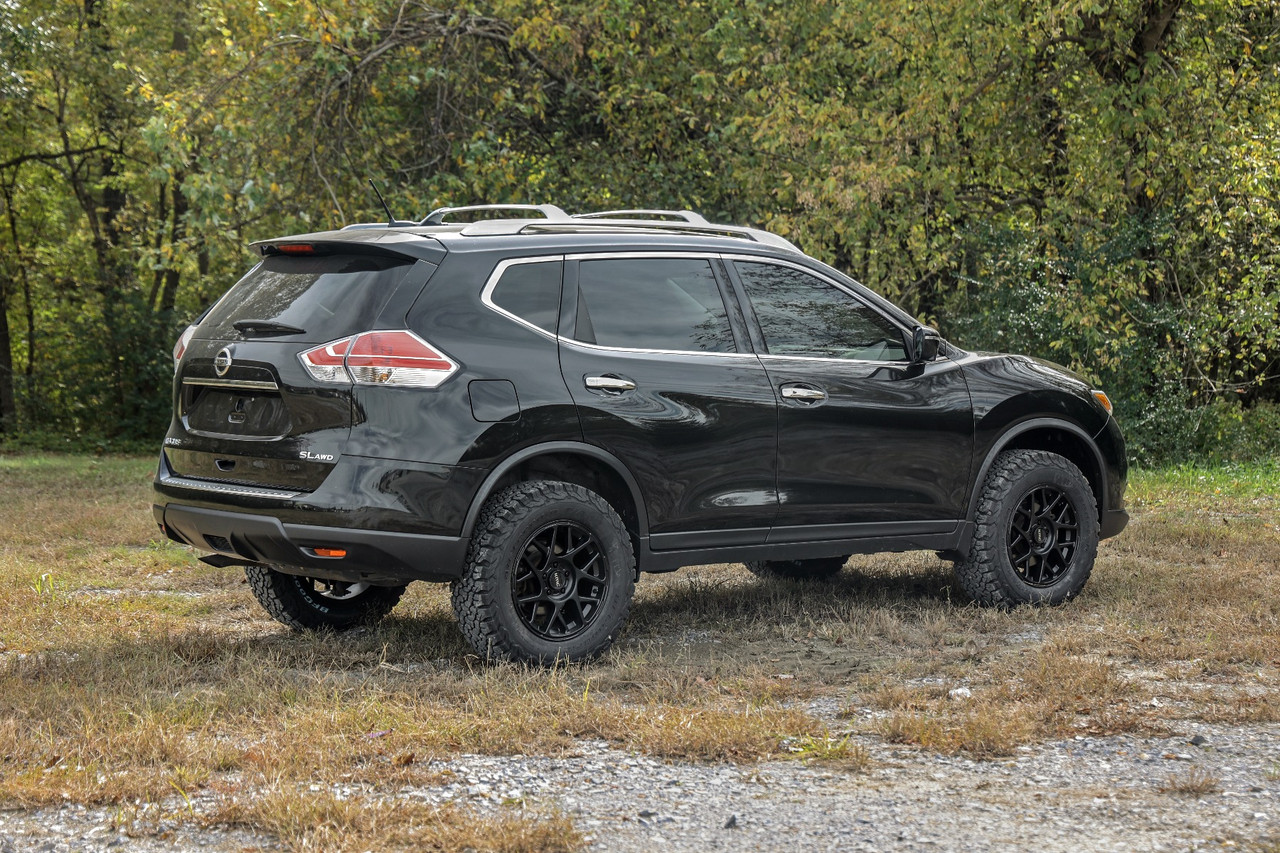 1.5 Inch Lift Kit 14-20 Nissan Rogue 4WD Rough Country