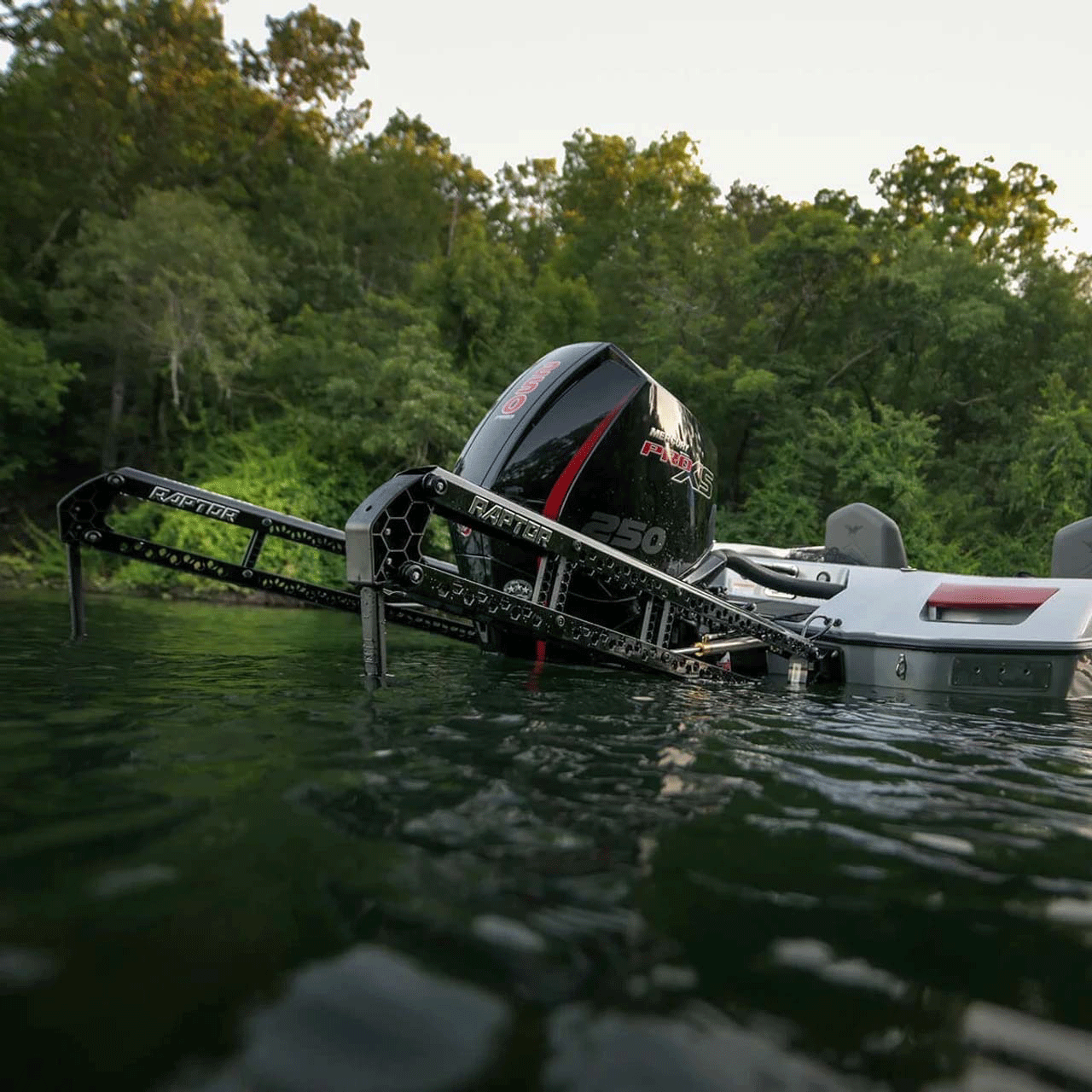 Minn Kota Raptor Shallow Water Anchor without Active Anchoring in use