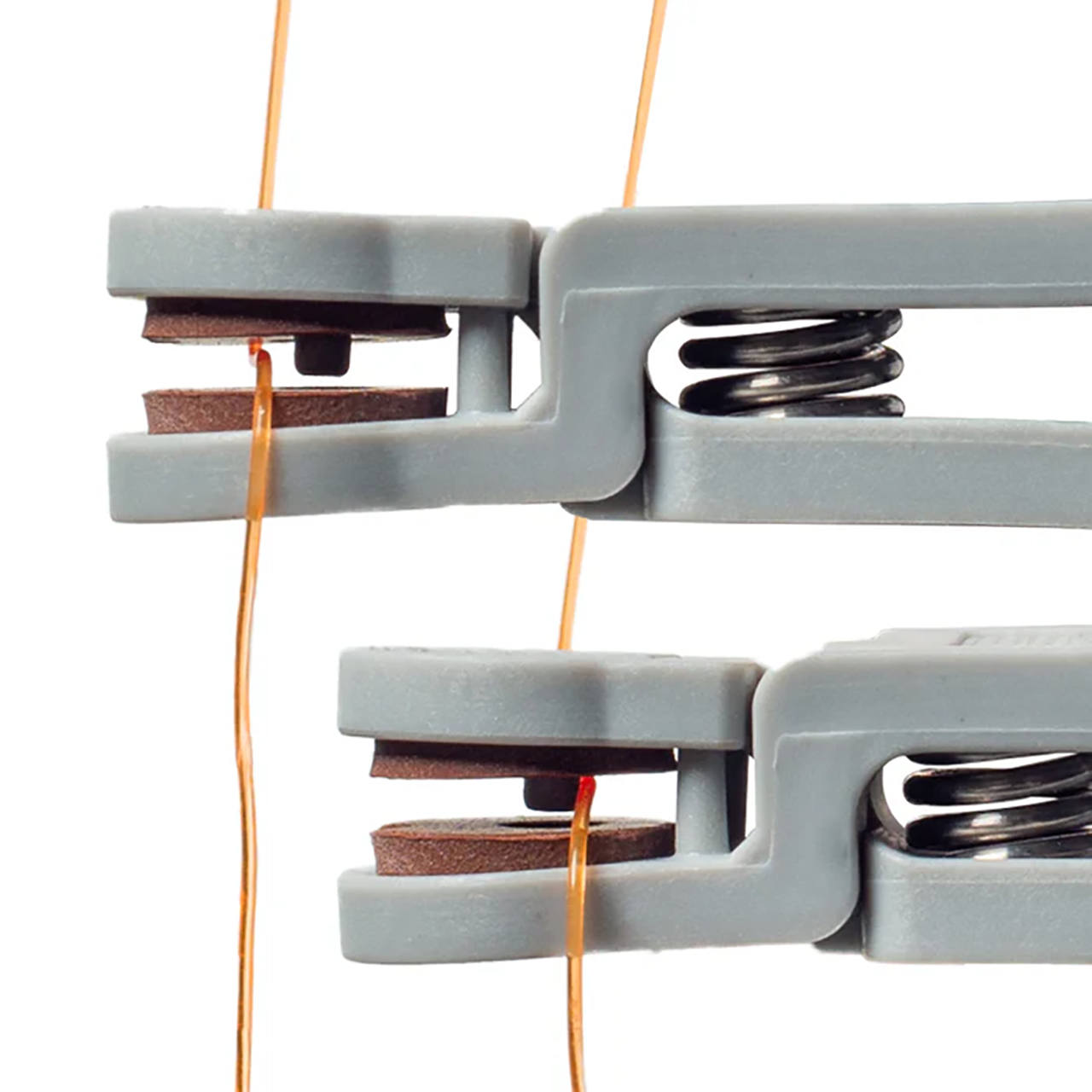 Alphaboardz A2Z Heavy Duty Planer Board Release Clips showing line placement in front and behind tab.