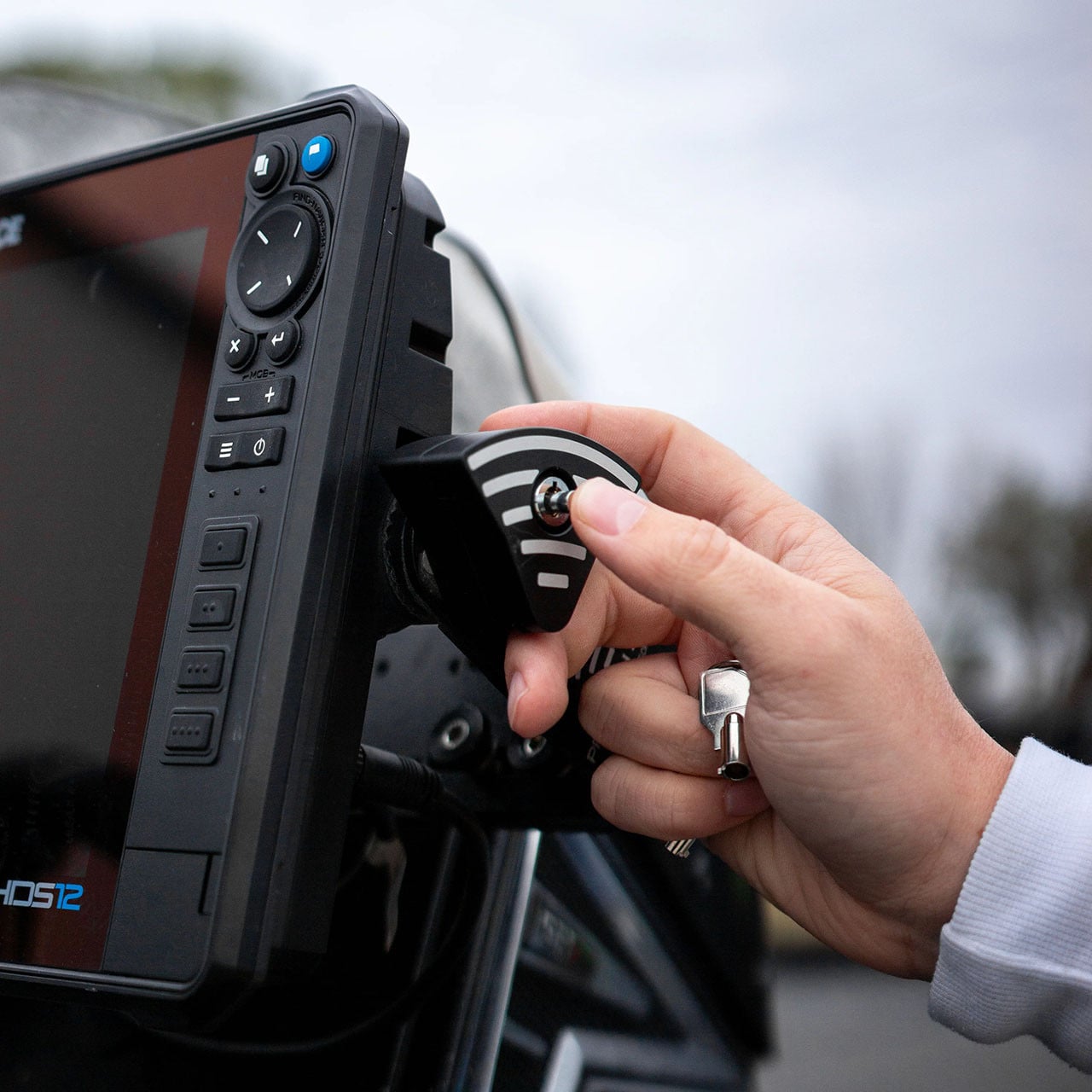 Precision Sonar Graph Locks in use